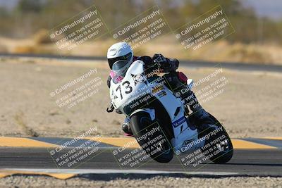 media/Jan-10-2025-CVMA Friday Practice (Fri) [[489e0da257]]/Group 4 and Trackday/Session 5 (Turn 7)/